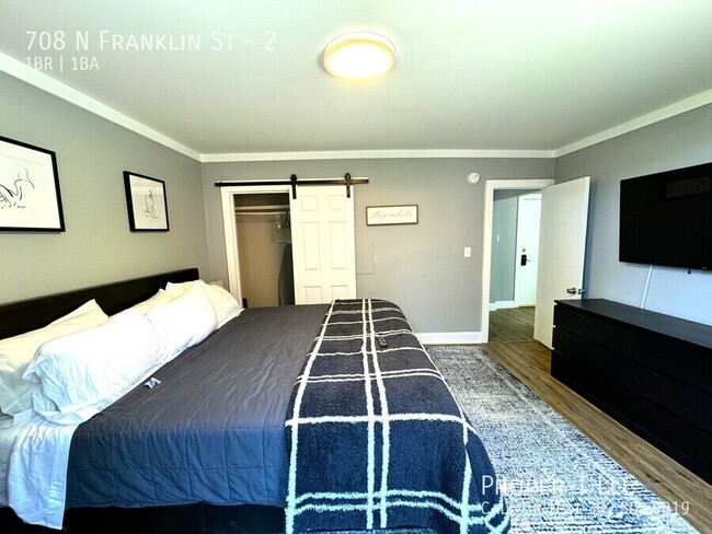 Foto del edificio - 708 N Franklin St