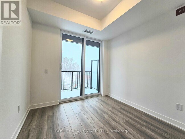 Building Photo - 312 Erb St. W