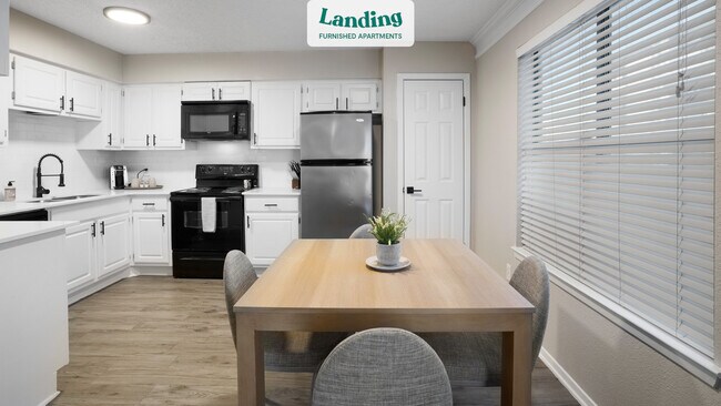 Foto del edificio - 5200 N Lamar Blvd