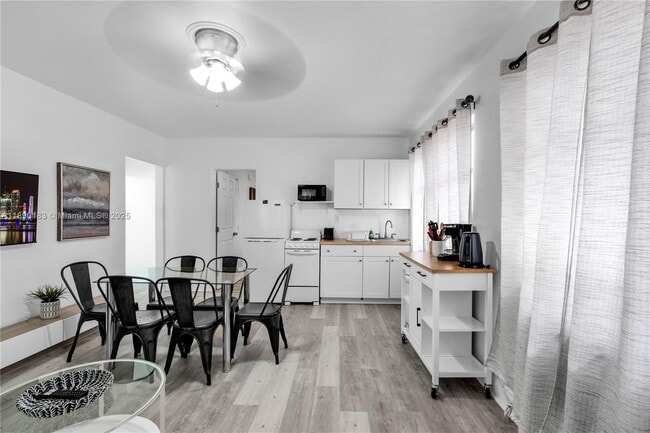 Foto del edificio - 975 SW 10th St