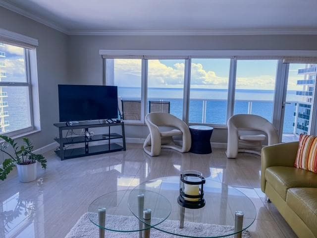 Building Photo - 3500 Galt Ocean Dr