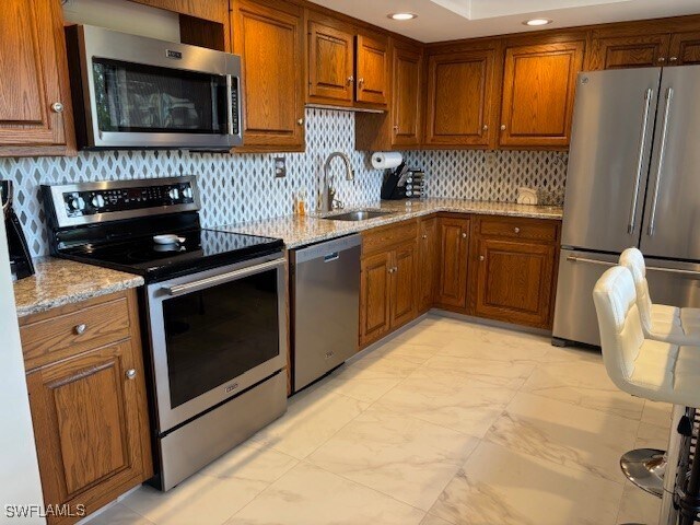 Foto del edificio - 413 Augusta Blvd