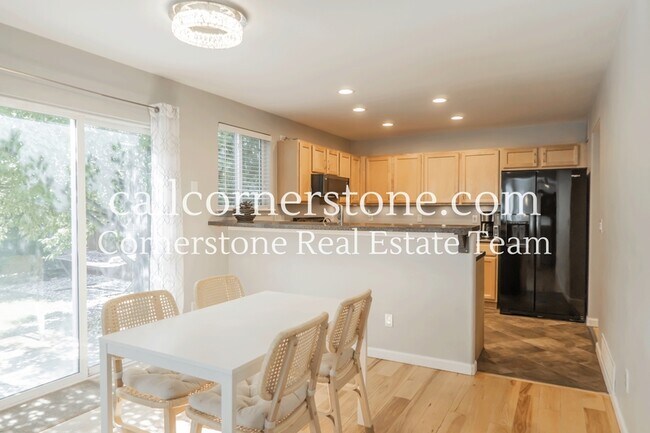 Foto del edificio - 5251 Lone Star Pl