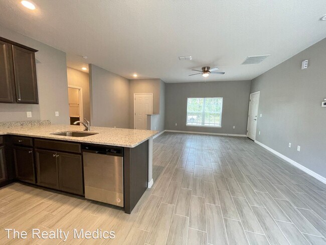 Building Photo - 3 br, 2 bath House - 324 Dailey St SE