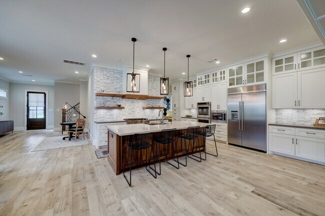 Building Photo - 1322 Caywood Ln