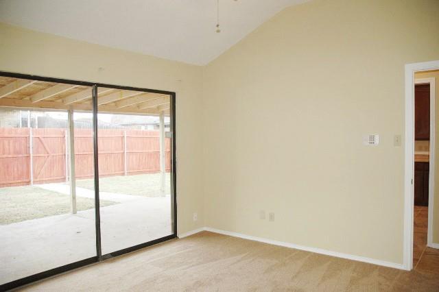 Building Photo - 10304 Little Valley Rd