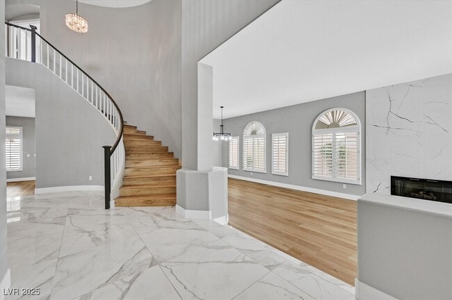 Building Photo - 8864 La Manga Ave