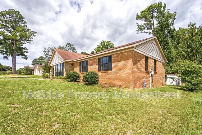 Foto del edificio - 4409 Roxbury Dr