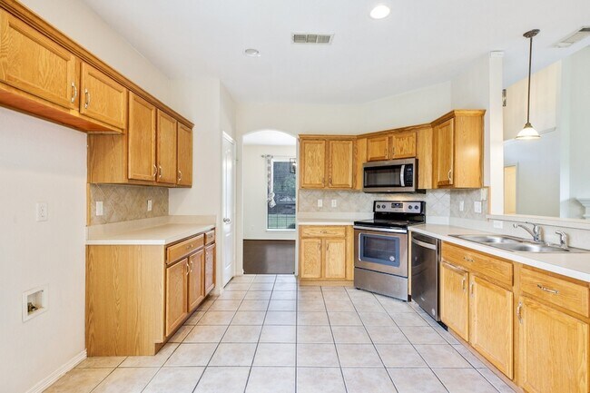 Foto del edificio - 3900 Braxton Ln