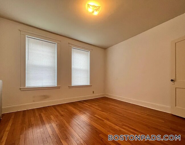 Foto del edificio - 143 Park Dr