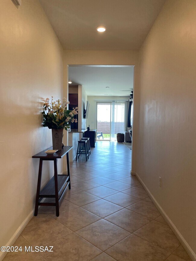 Building Photo - 17292 S Nicholas Falls Dr