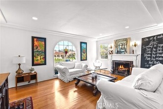 Building Photo - 9101 La Salle Ave