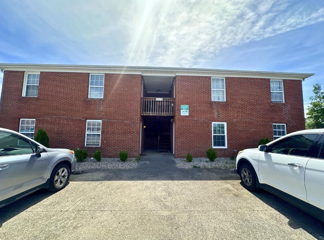 Primary Photo - 725 Marietha Dr