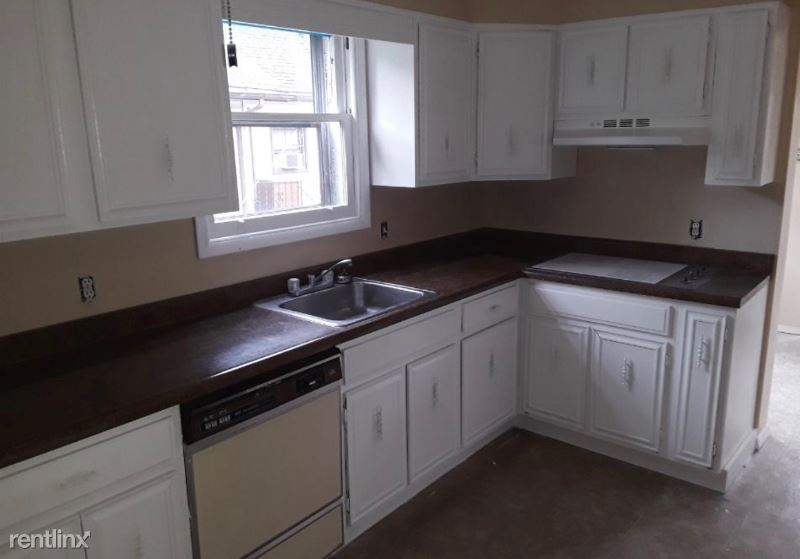 Foto del edificio - 3 br, 1 bath House - 84 Smith Ave