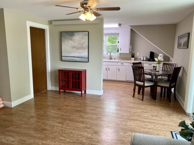 Building Photo - 2546 E Snow Rd