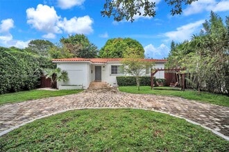 Building Photo - 3671 SW 19th St