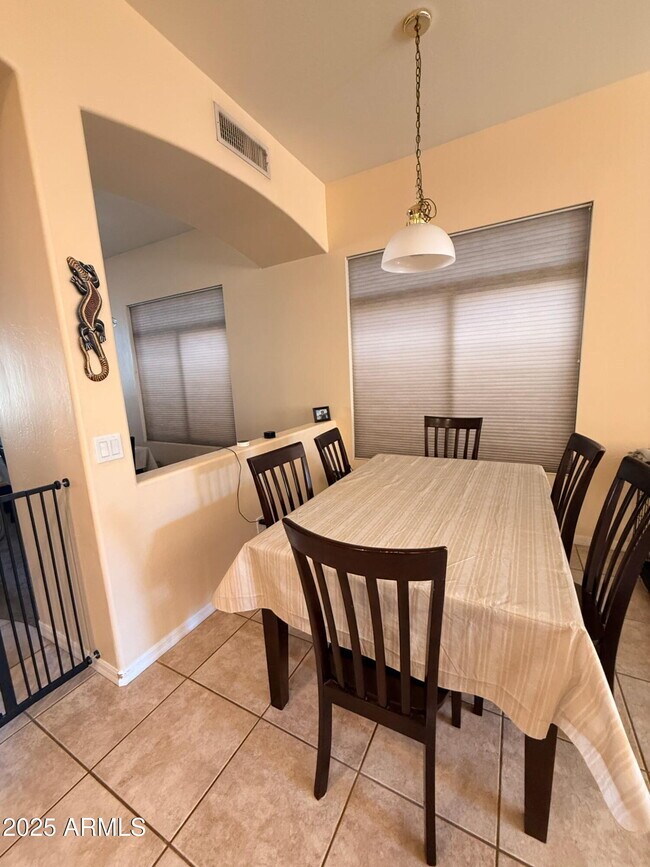 Foto del edificio - 4771 E Casey Ln