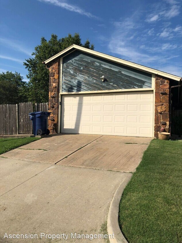 Primary Photo - 2 br, 1 bath House - 11603 E 84th Pl N