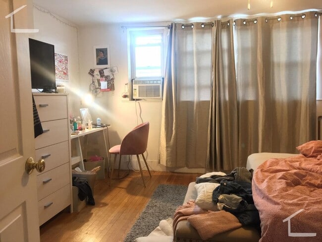 Photo - Unique BU Apartment For YOU 9/1/26!