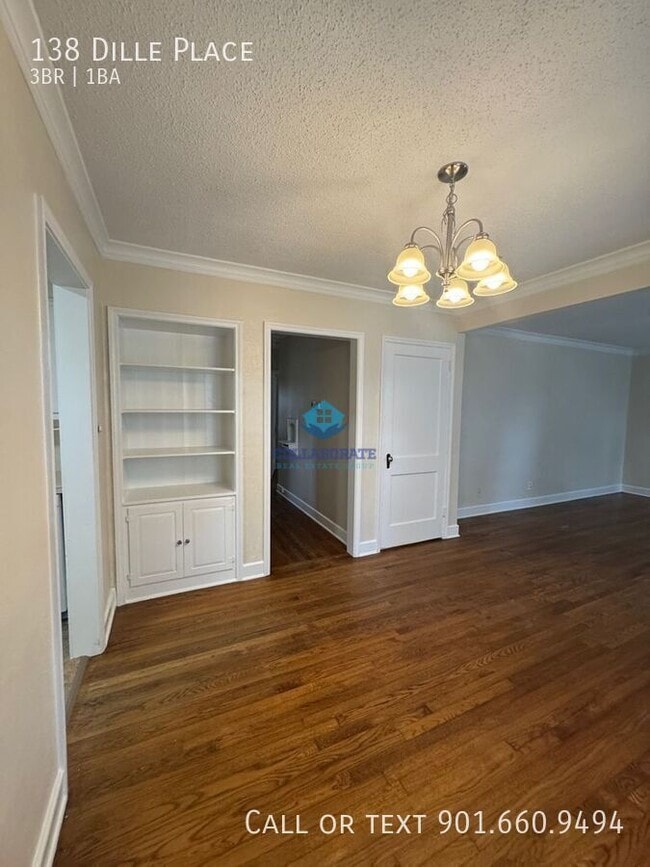 Building Photo - 138 Dille Pl