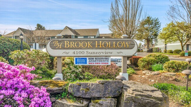 Foto del edificio - BROOK HOLLOW APARTMENTS
