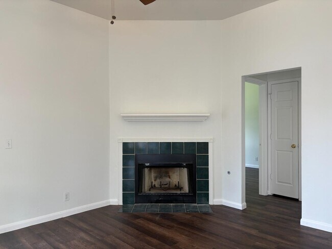 Building Photo - 21112 Derby Day Ave