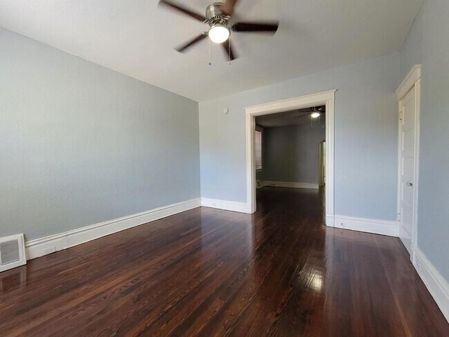 Foto del edificio - 3310 Winnebago St