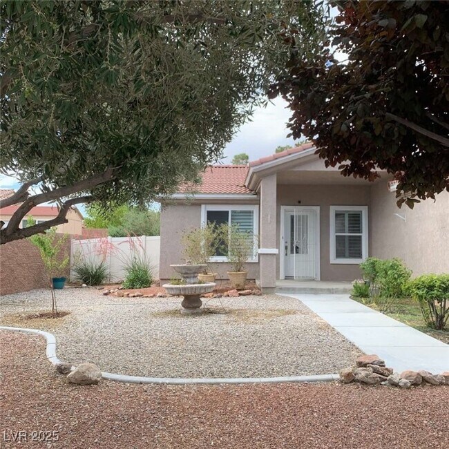 Foto del edificio - 5945 Badlands Ln