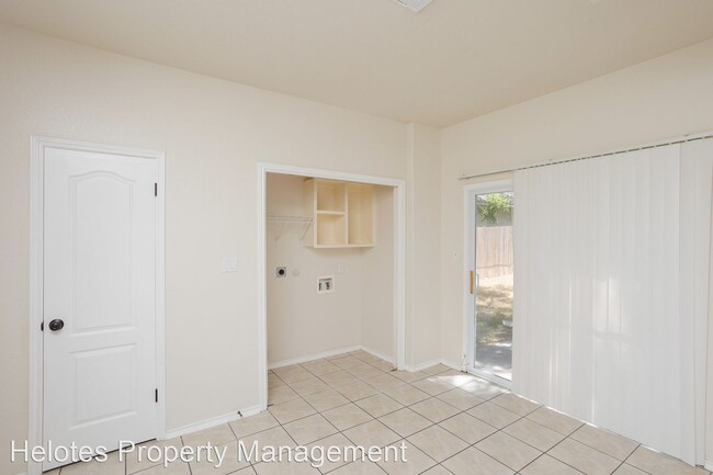 Building Photo - 3 br, 2.5 bath House - 11118 Cedar Mtn