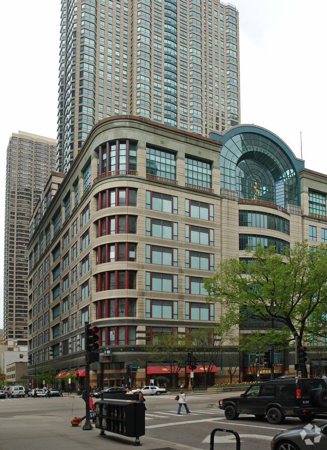 Foto del edificio - The Huron at 100 East
