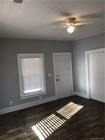Building Photo - 800 Carolina Mill Cir