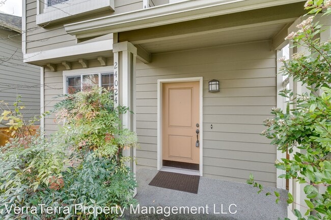 Building Photo - 3 br, 2.5 bath House - 24024 40th Ave SE