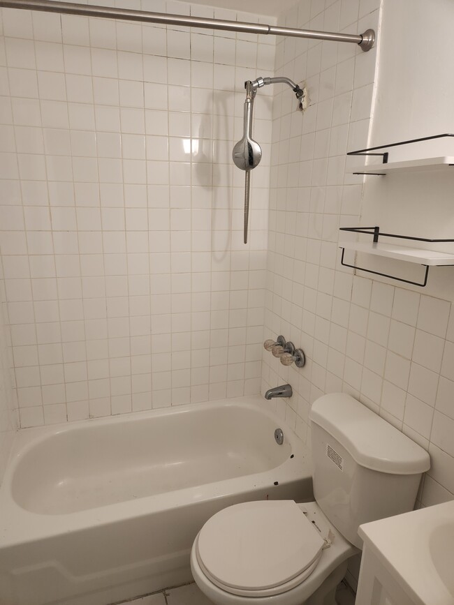 Bathroom 1 - 3544 33rd St