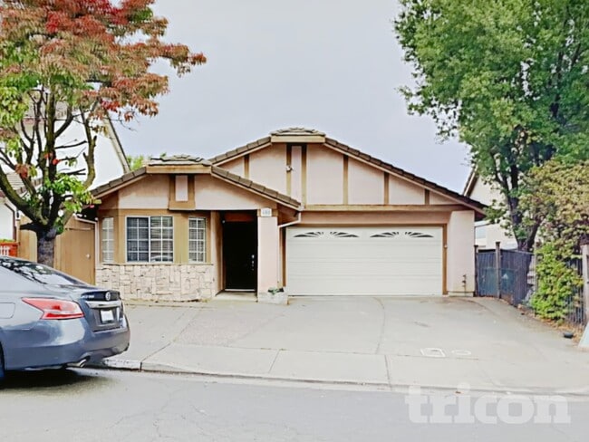 Building Photo - 600 Basalt Dr