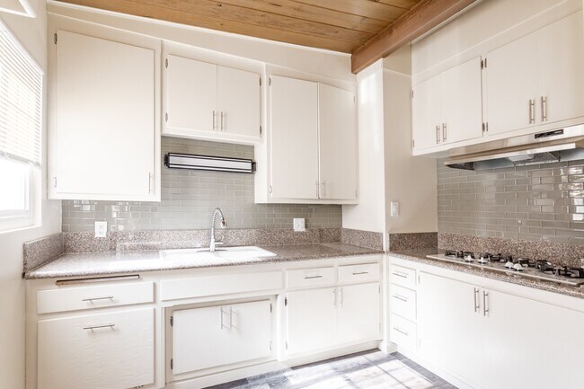Foto del edificio - 516 N Westmoreland Ave