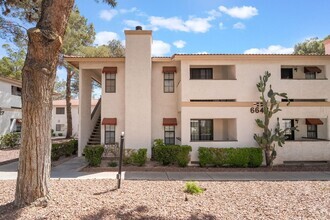 Building Photo - 6643 W Tropicana Ave