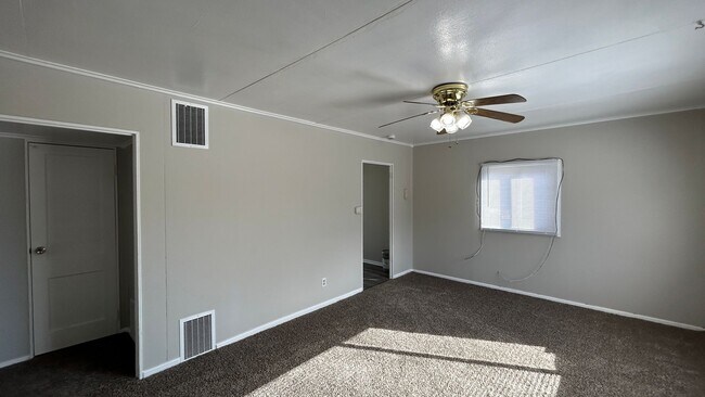 Foto del edificio - 2 bedroom home