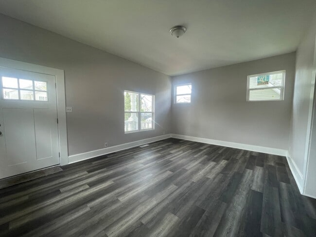 Photo - 1138 W 30th St House