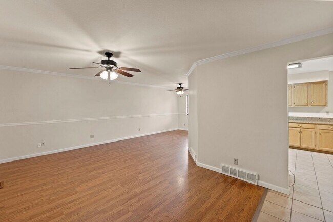 Foto del edificio - 4 Bedroom Home in Fountain Valley Ranch