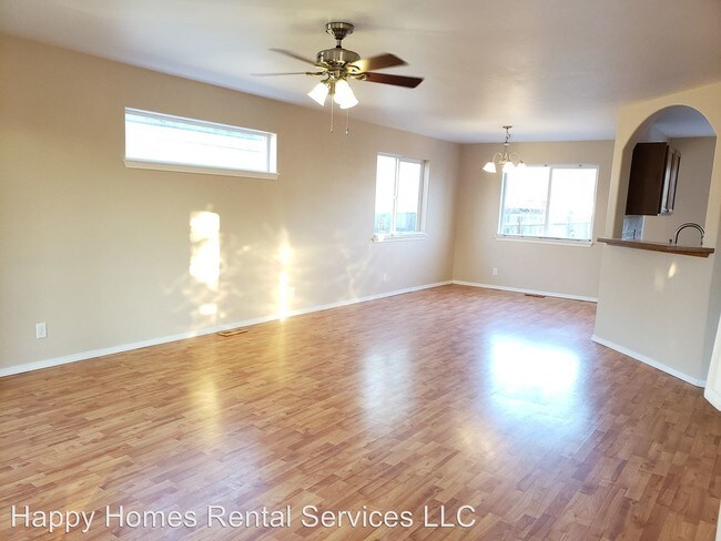 Foto del edificio - 4 br, 2.5 bath House - 2421 N. Partridge Loop