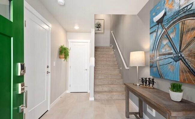 Foto del edificio - Modern Lake Stevens Townhome with A/C & 2-Car Garage