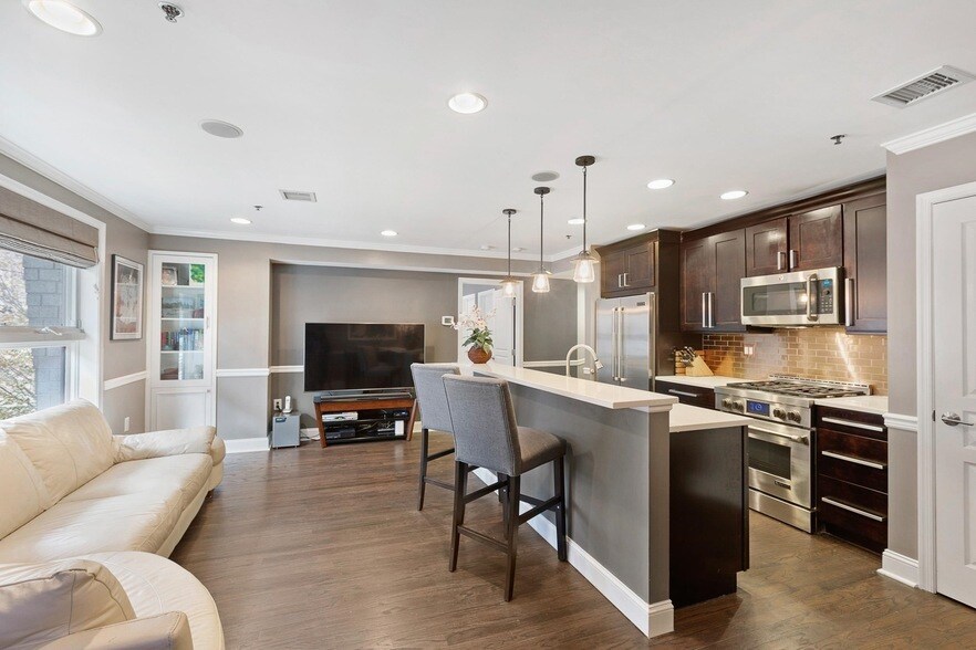 Photo - 1331 Grand Street Unit 207