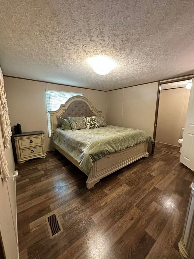Foto del edificio - 2800 Fort Worth Dr