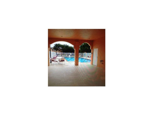 Foto del edificio - 15701 SW 137th Ave