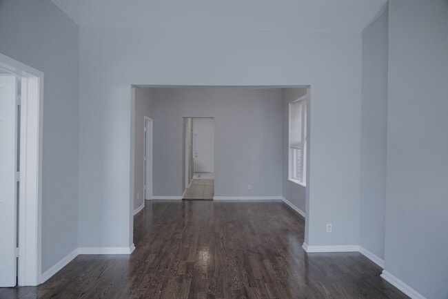 Building Photo - 5711 S Ada St