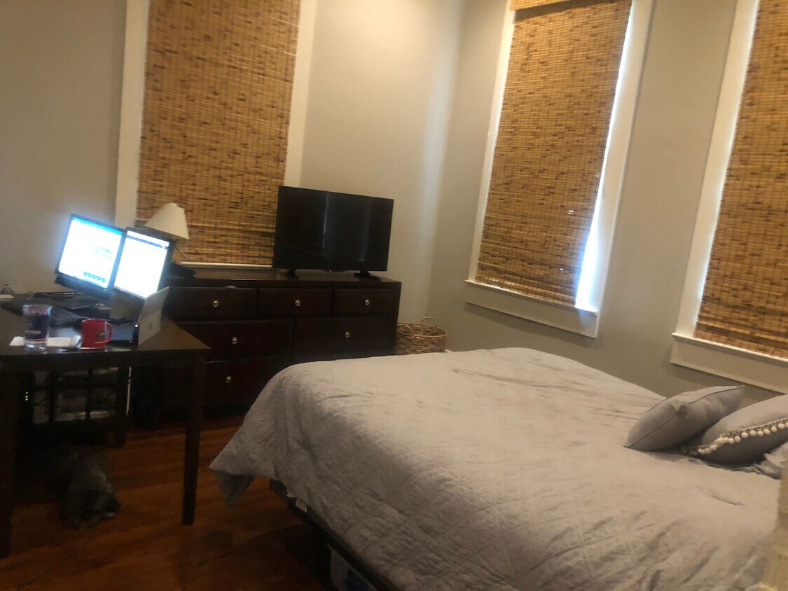 Bedroom - 3333 Magazine St