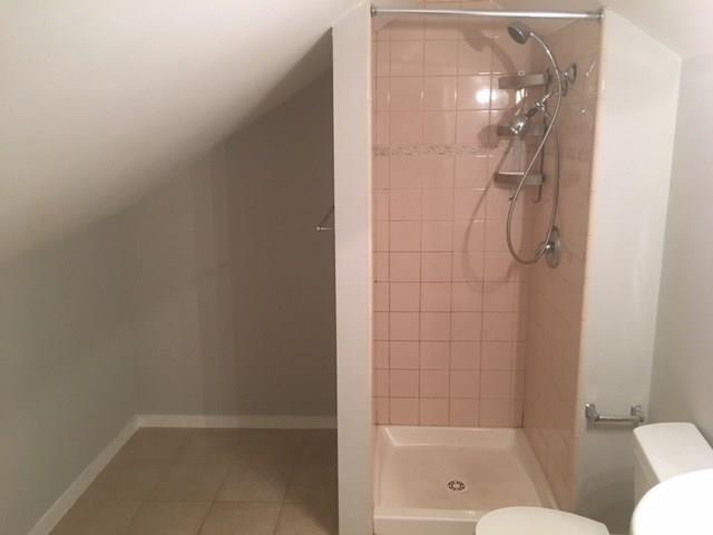 Upstairs bathroom - 1727 Pennington Place