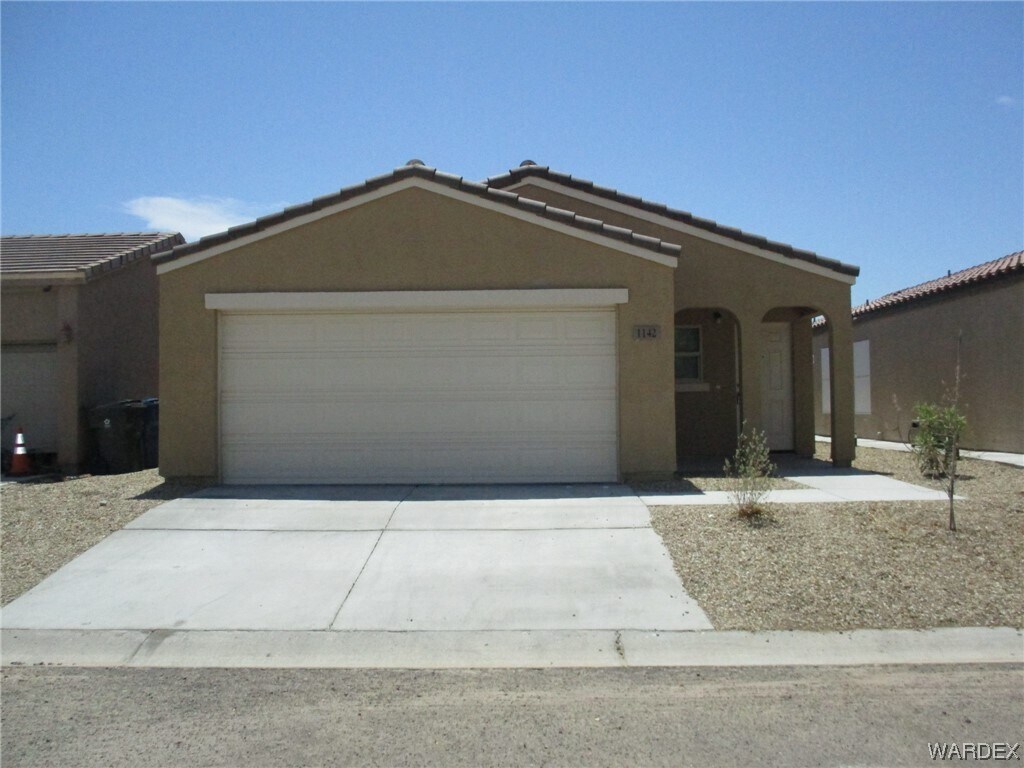 Primary Photo - 1142 Pear Tree Ln