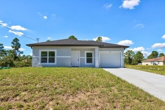 Building Photo - 234 Narcissus Ave S