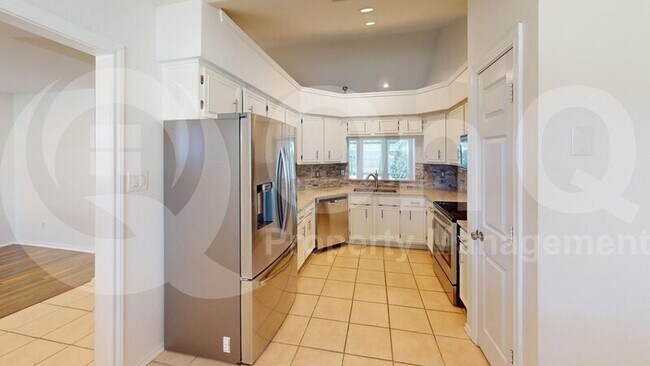 Building Photo - 736 Blue Oak Dr